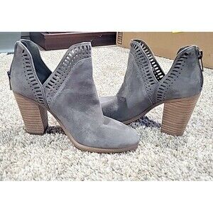 Vince Camuto Fileana Split Gray Suede CutOut Heel Bootie, Women Size 5 M EUC